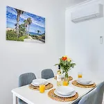 公寓 Charming Old Town 1br 50m From Ac Wi-fi Parking 阿尔布费拉