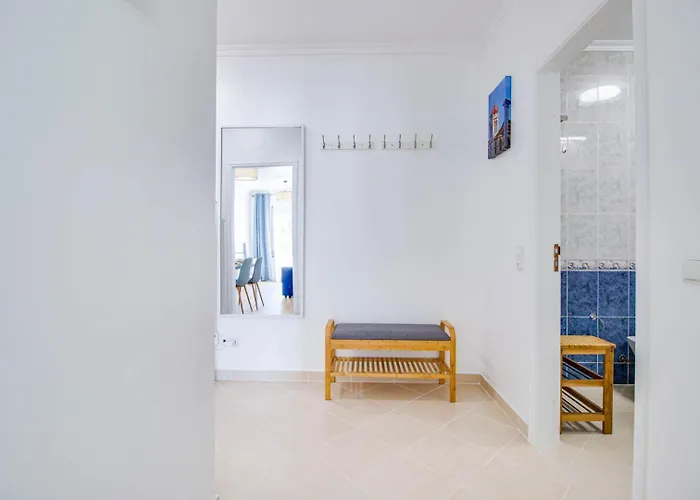 Charming Old Town 1br 50m From Ac Wi-fi Parking 阿尔布费拉