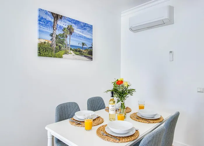 公寓 Charming Old Town 1br 50m From Ac Wi-fi Parking 阿尔布费拉