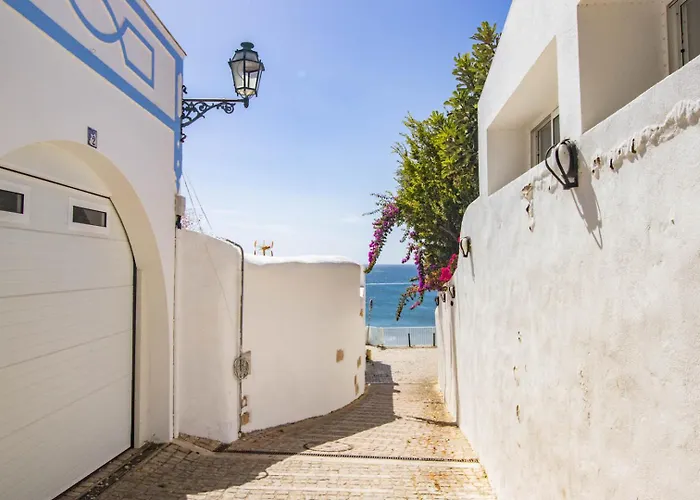 Charming Old Town 1br 50m From Ac Wi-fi Parking * 阿尔布费拉