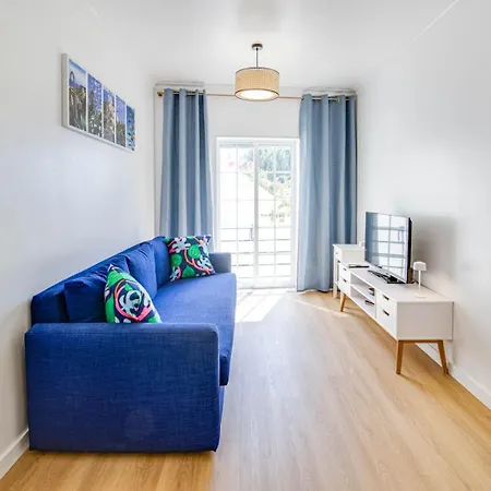 Charming Old Town 1br 50m From Ac Wi-fi Parking 公寓 阿尔布费拉