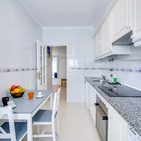 Charming Old Town 1br 50m From Ac Wi-fi Parking * 阿尔布费拉